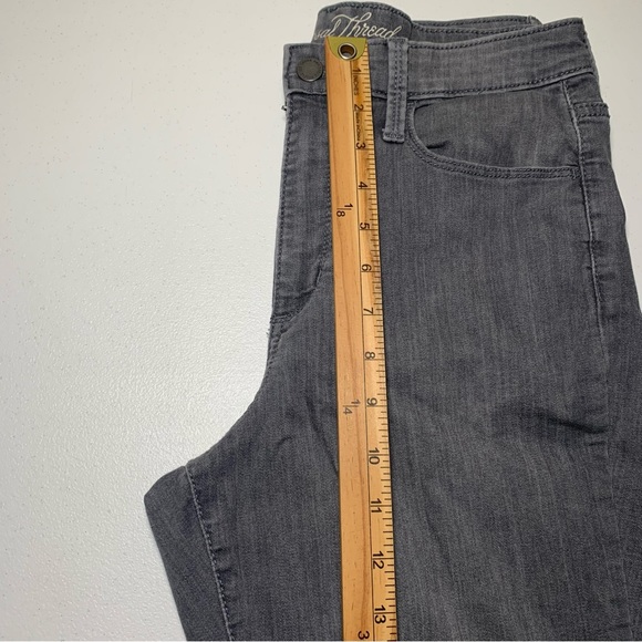 UNIVERSAL THREADS SIZE 8 Women Jeans High Rise Skinny Gray Casual Date Everyday - Picture 11 of 16